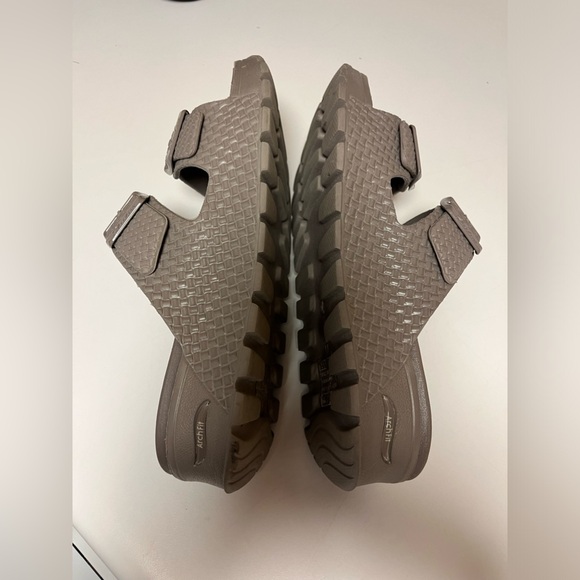 SOLD - Picture 4 of 7